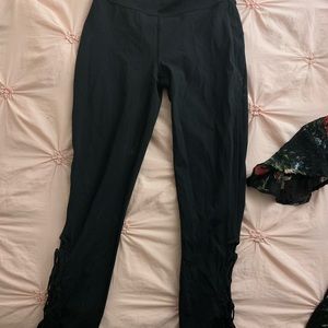 Lululemon size 6 black leggings